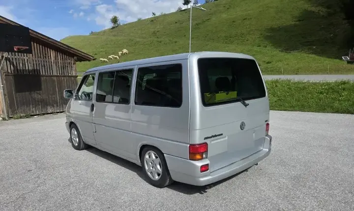 Volkswagen T4 1999 photo 3