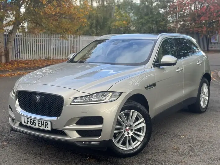 Jaguar F-Pace 2016 photo 3