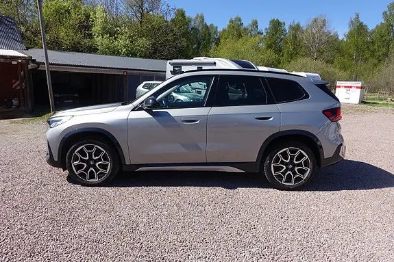 BMW X1 2024 photo 2