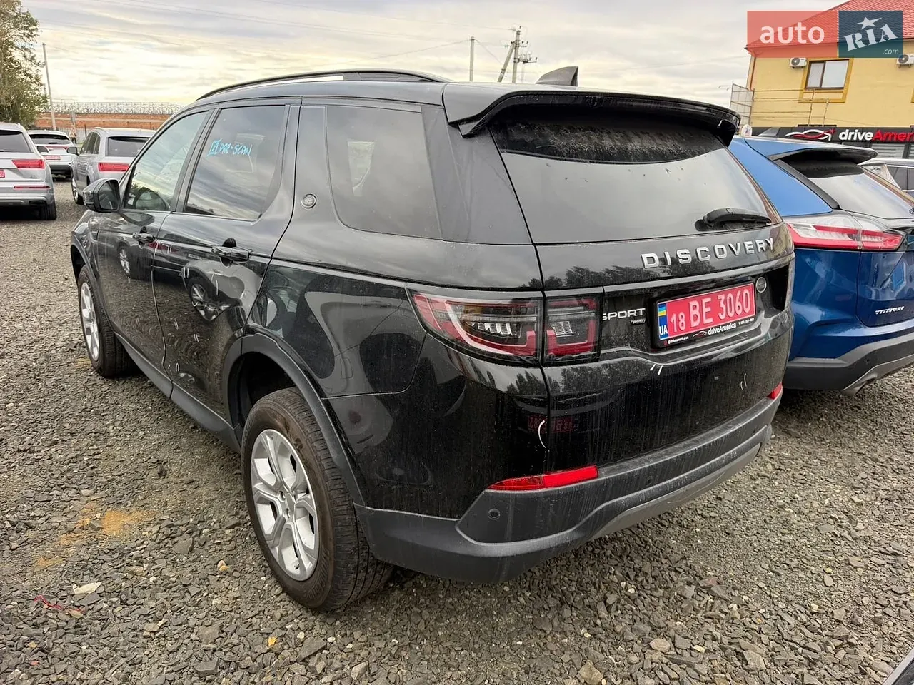 Land Rover Discovery Sport 2019 photo 2