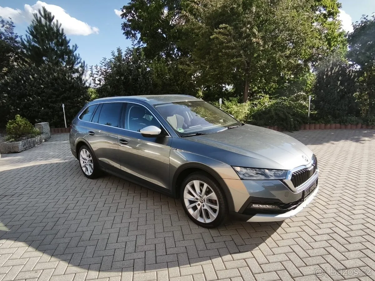 Skoda Octavia 2023 photo 2