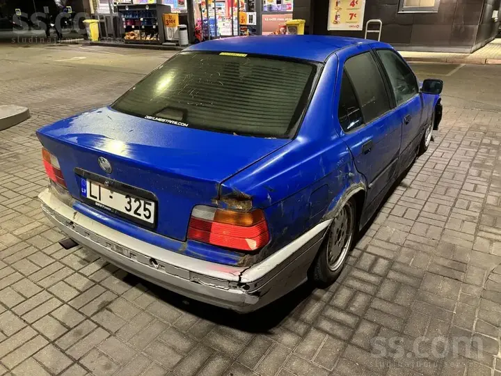 BMW E36 1996 photo 4