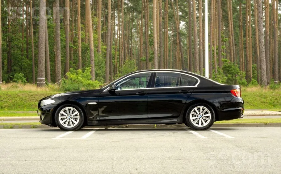 BMW 530 2012 photo 4