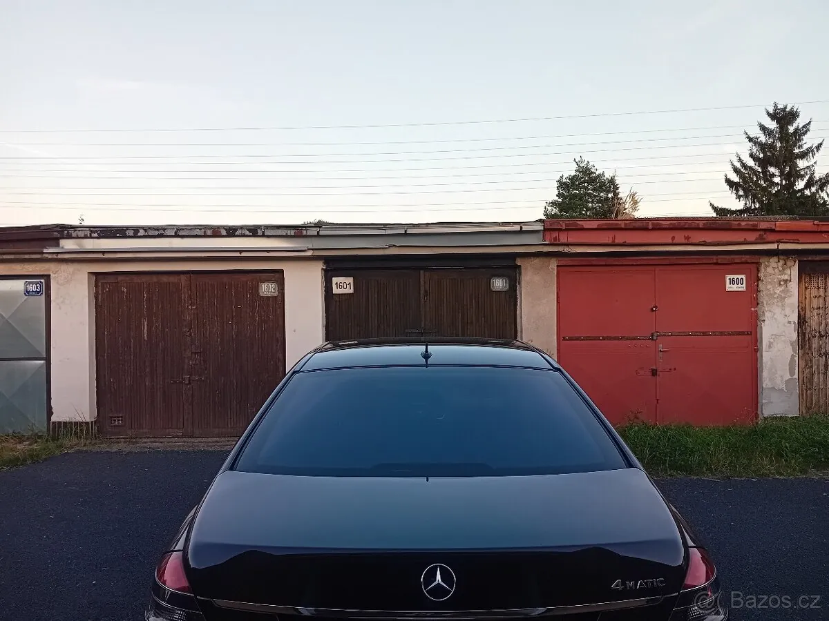 Mercedes-Benz S-Class 2008 photo 2