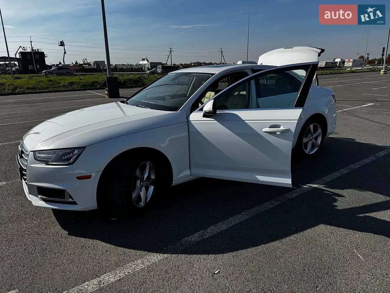 Audi A4 2019 photo 4