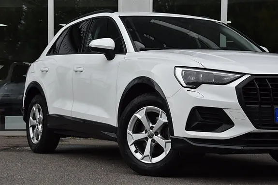 Audi Q3 2019 photo 4