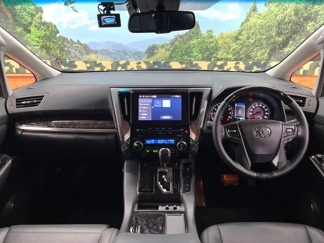 Toyota Alphard 2022 photo 2