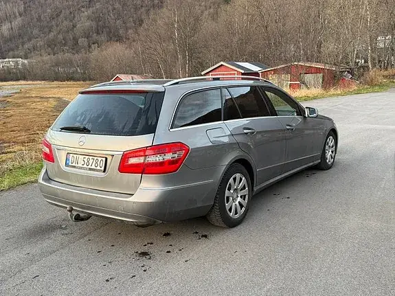 Mercedes-Benz E 220 D 2009 photo 3