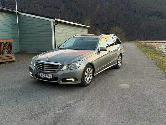 Mercedes-Benz E 220 D 2009 photo 2