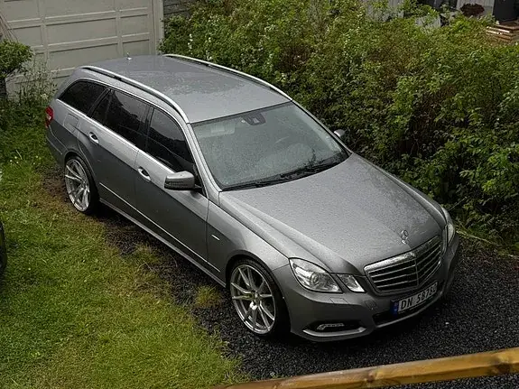 Mercedes-Benz E 220 D