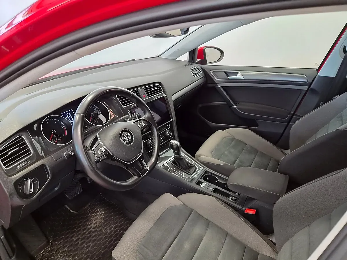 Volkswagen Golf 2018 photo 3