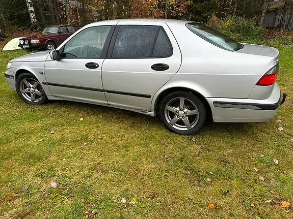 Saab 9-5