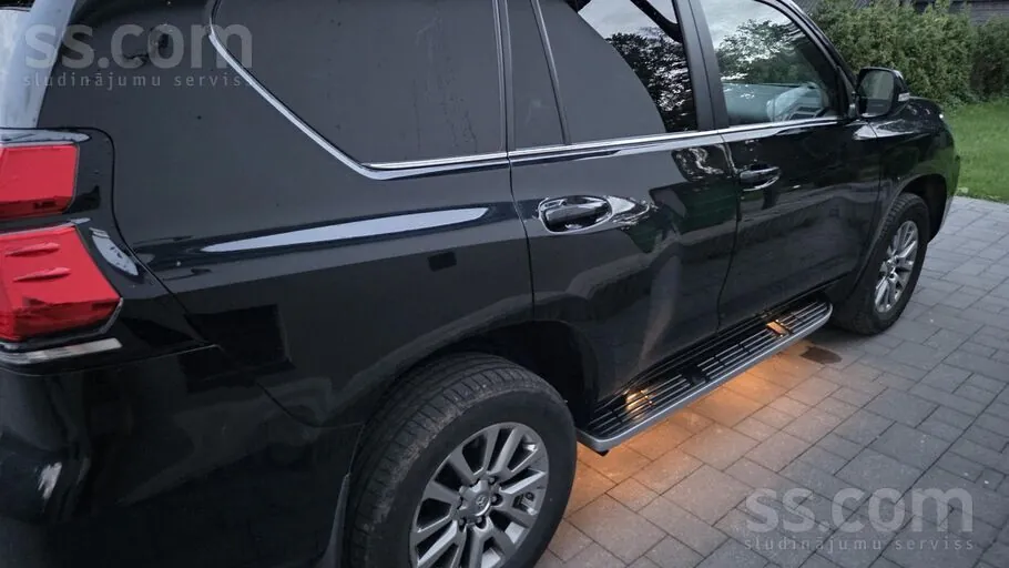 Toyota Land Cruiser 2020 photo 5