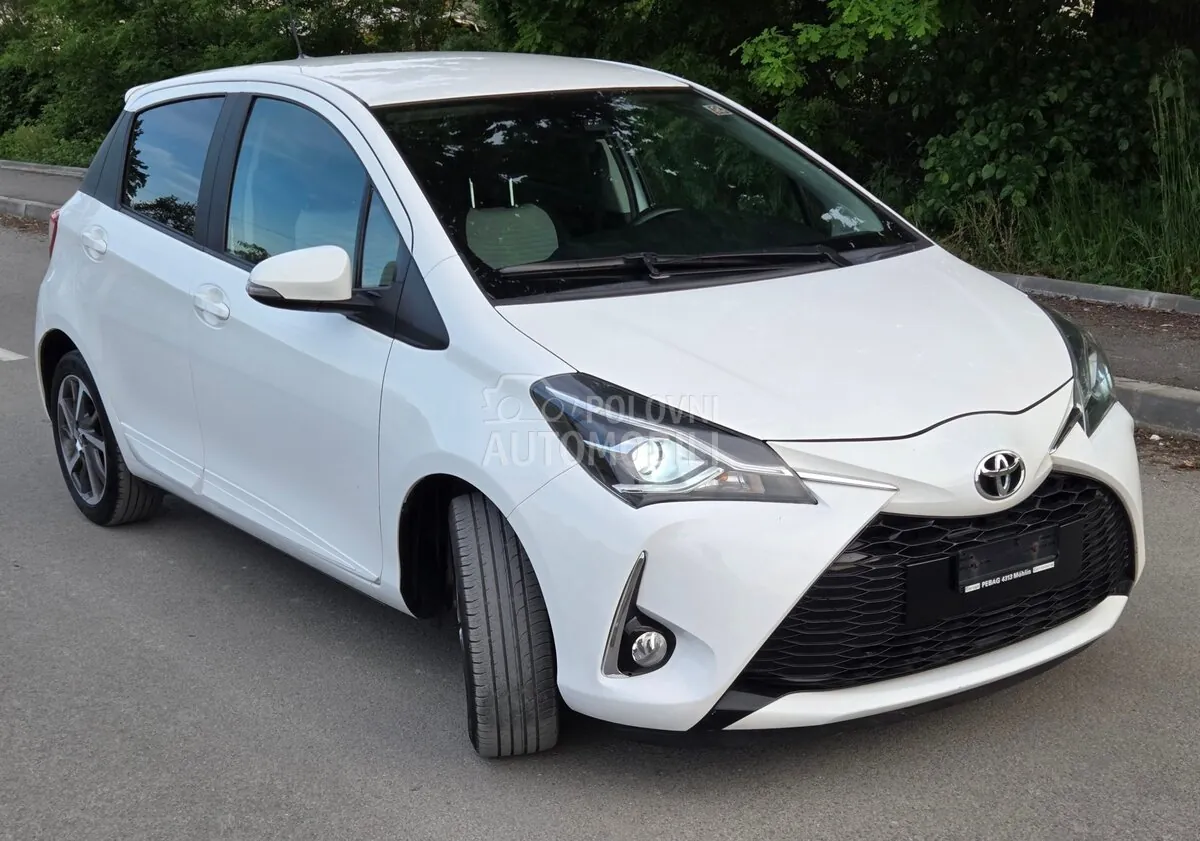 Toyota Yaris 2017 photo 2