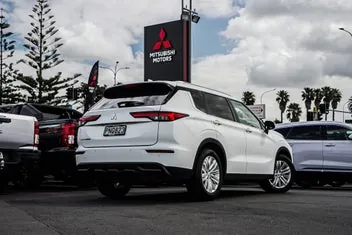 Mitsubishi Outlander 2022 photo 4