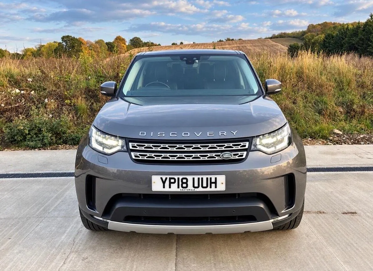 Land Rover Discovery 2018 photo 2