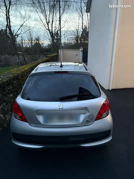 Peugeot 207