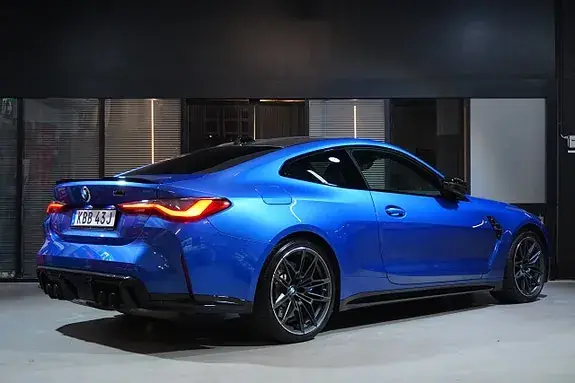 BMW M4 2024 photo 3