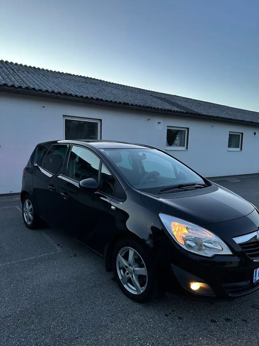 Opel Meriva 2010 photo 3