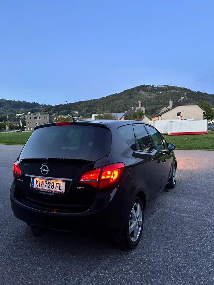 Opel Meriva 2010 photo 2