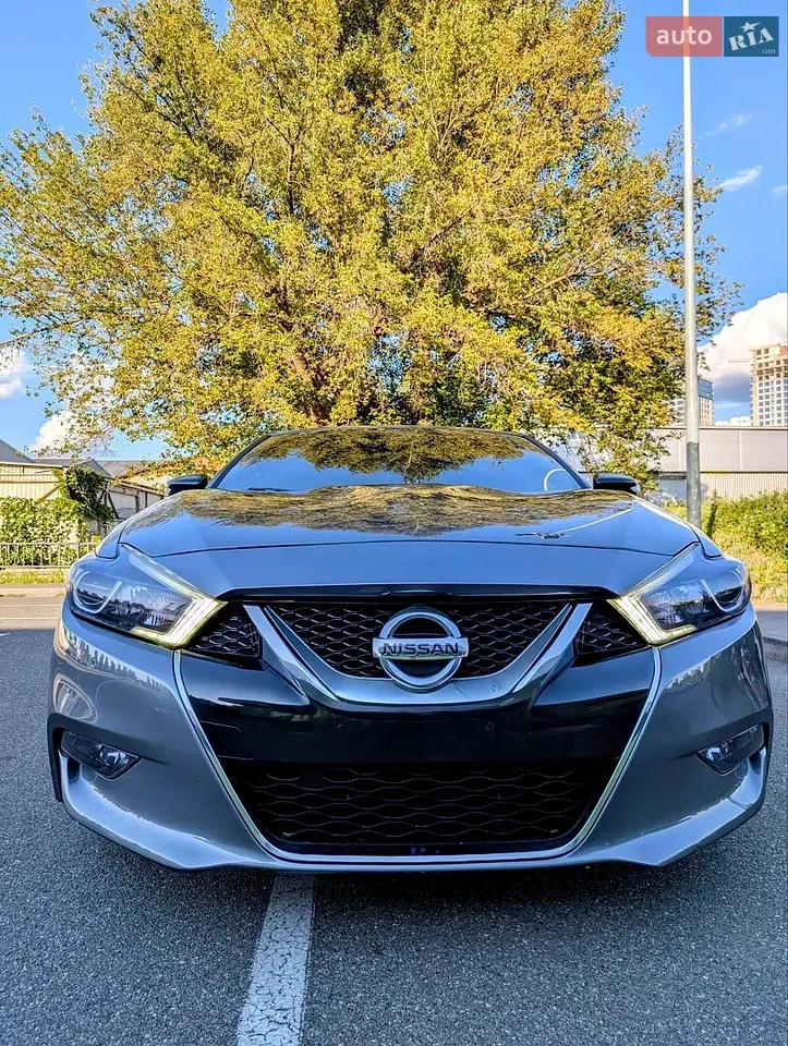 Nissan Maxima