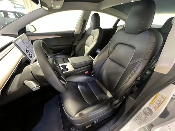 Tesla Model 3 2023 photo 5