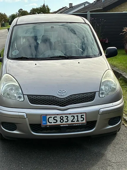 Toyota Yaris Verso 2005 photo 3