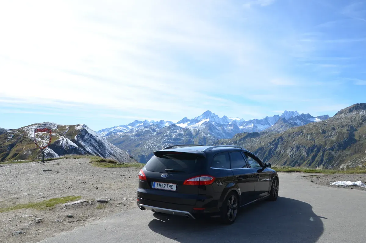 Ford Mondeo 2010 photo 2