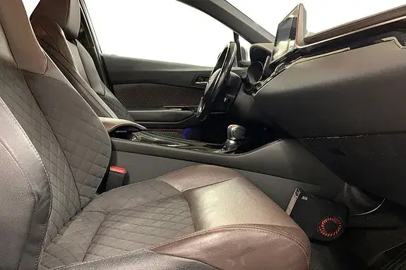 Toyota C-Hr 2017 photo 5