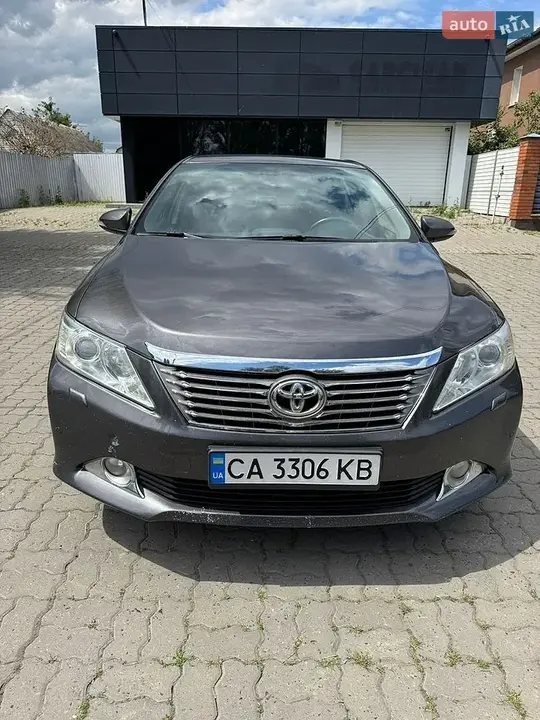 Toyota Camry 2013 photo 2