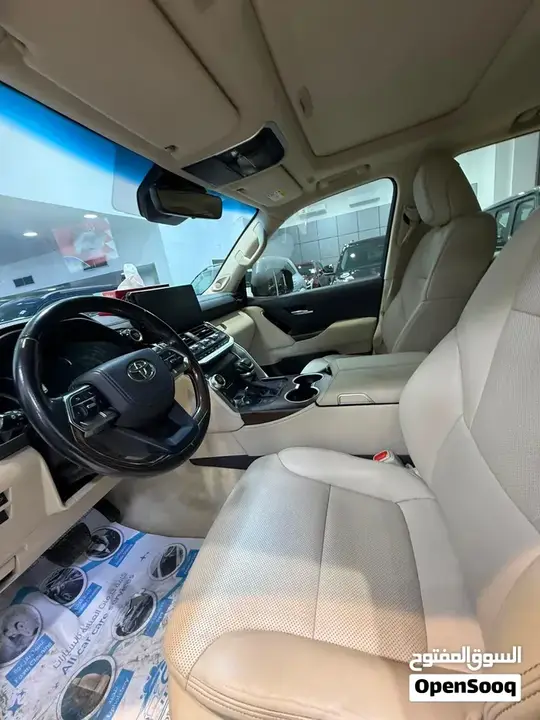 Toyota Land Cruiser 2022 photo 3
