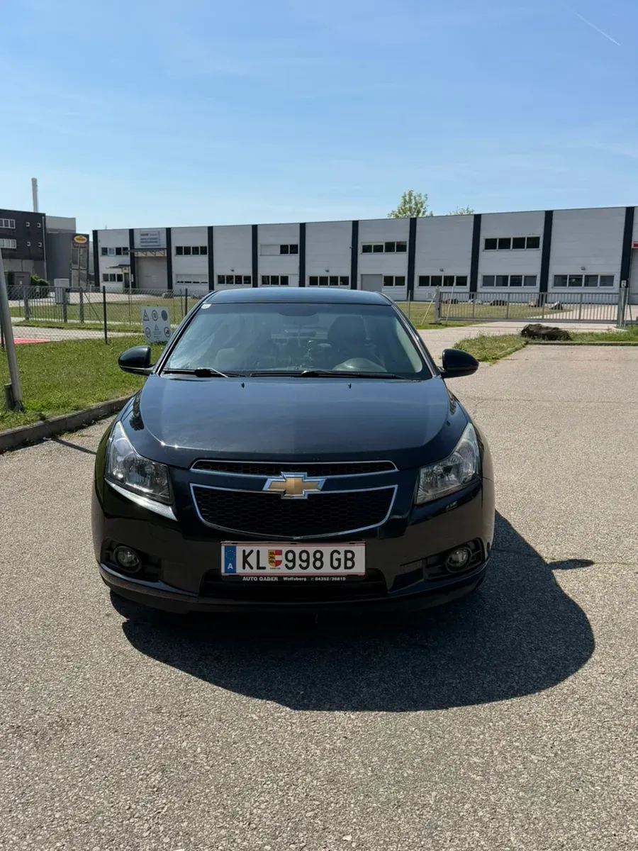 Chevrolet Cruze 2010 photo 2