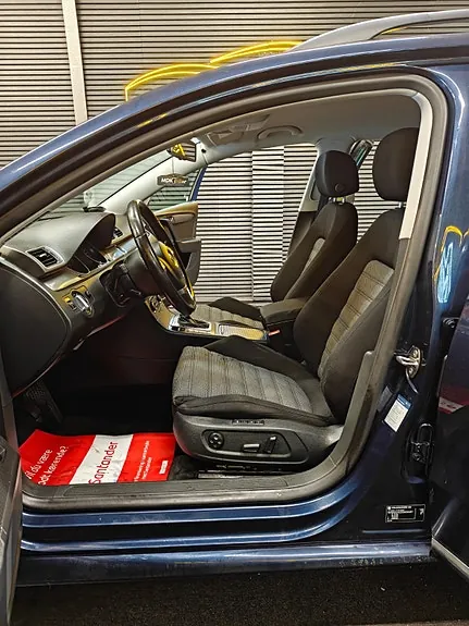 Volkswagen Passat 2011 photo 5