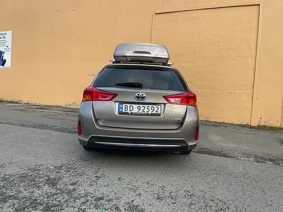 Toyota Auris 2015 photo 5