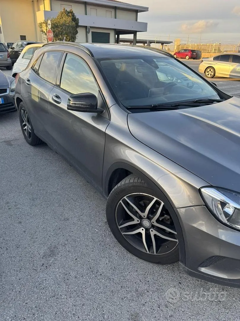 Mercedes-Benz Gla 2017 photo 2