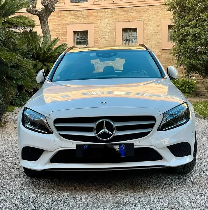 Mercedes-Benz C-Class 2019 photo 2