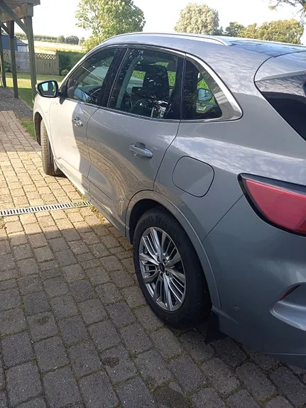 Ford Kuga 2021 photo 2