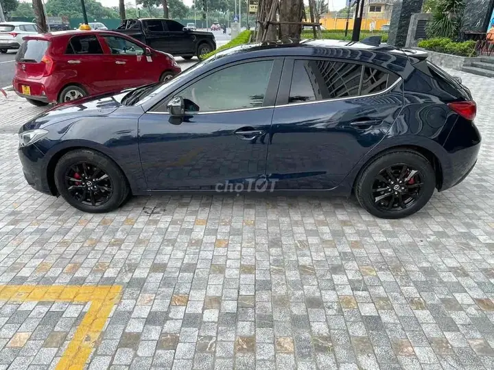 Mazda 3 2016 photo 2