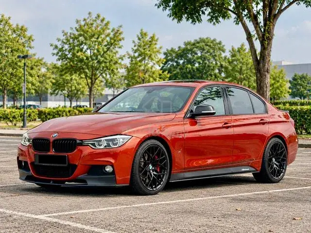 BMW 330E