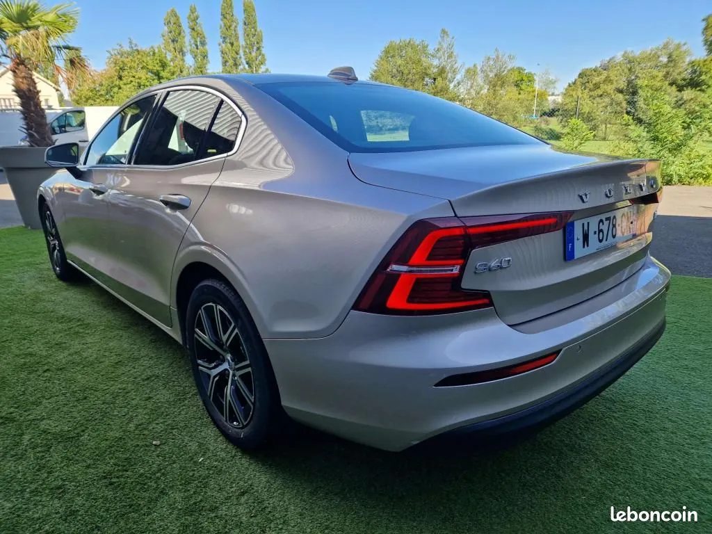 Volvo S60 2024 photo 5