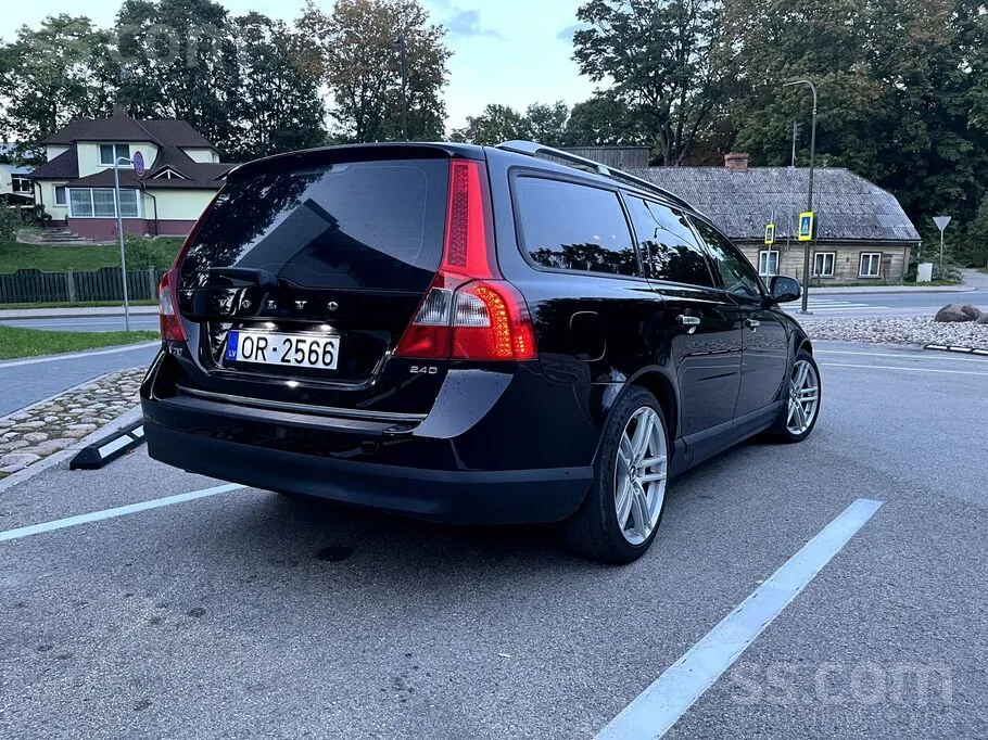 Volvo V70 2008 photo 3