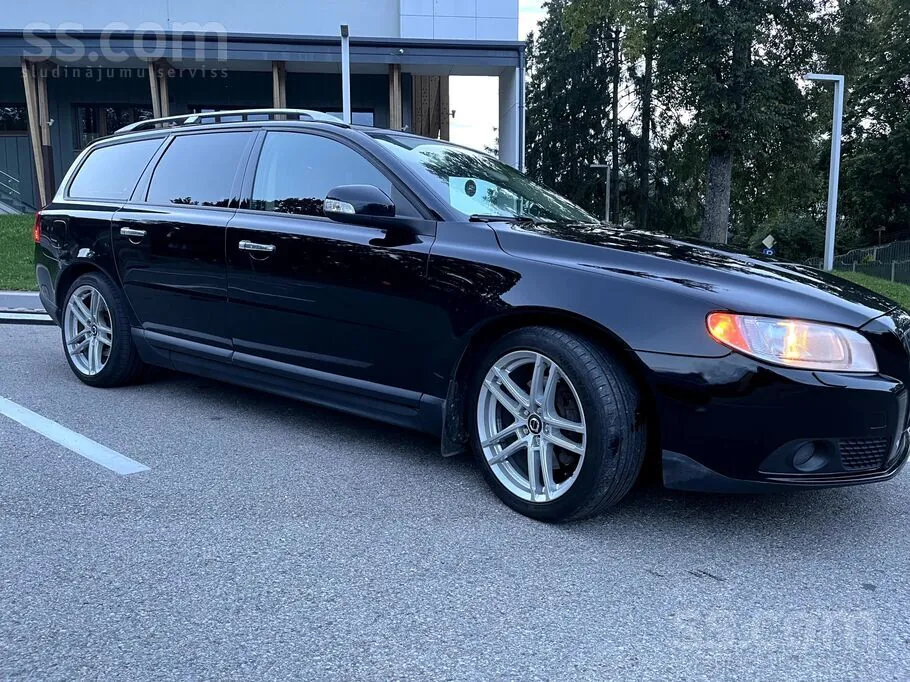 Volvo V70 2008 photo 2