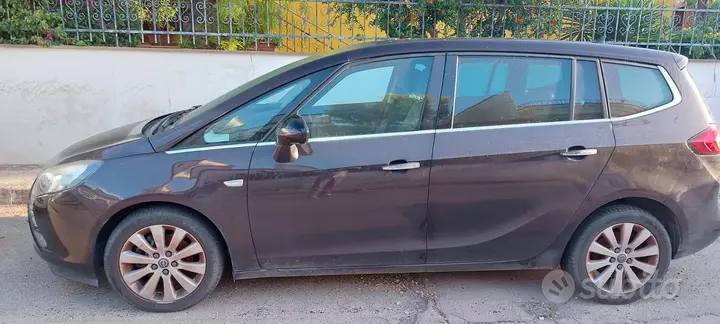 Opel Zafira 2012 photo 4