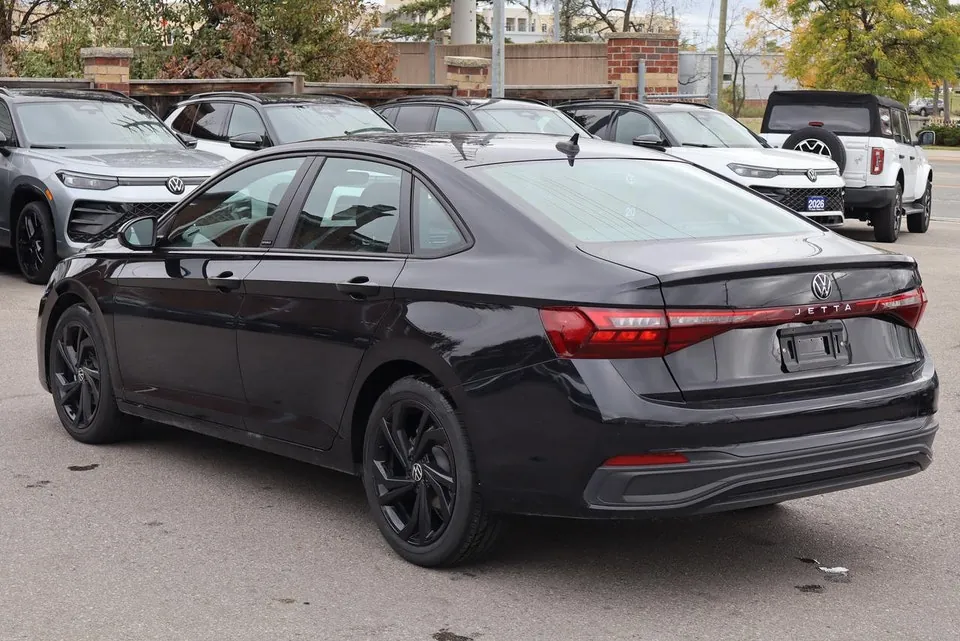 Volkswagen Jetta 2026 photo 4