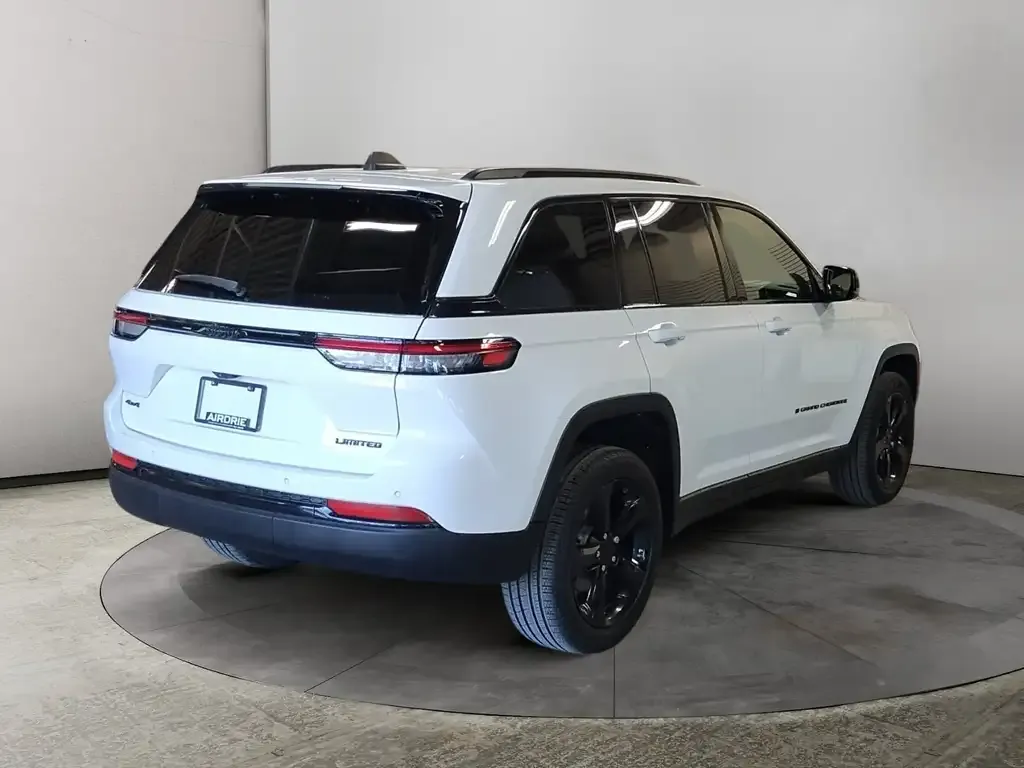 Jeep Grand Cherokee 2025 photo 5