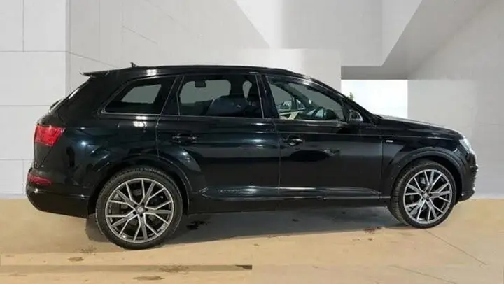 Audi Q7 2017 photo 5
