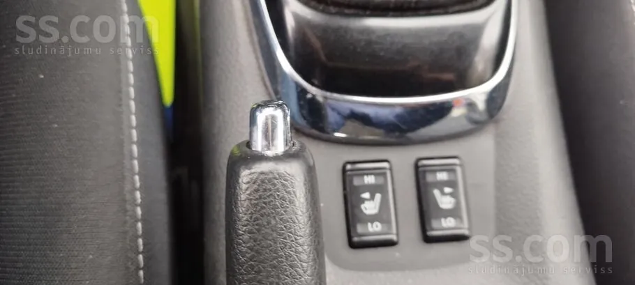 Nissan Pulsar 2014 photo 5