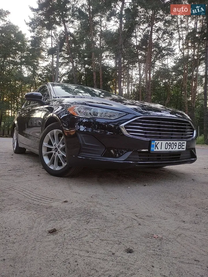 Ford Fusion 2019 photo 2