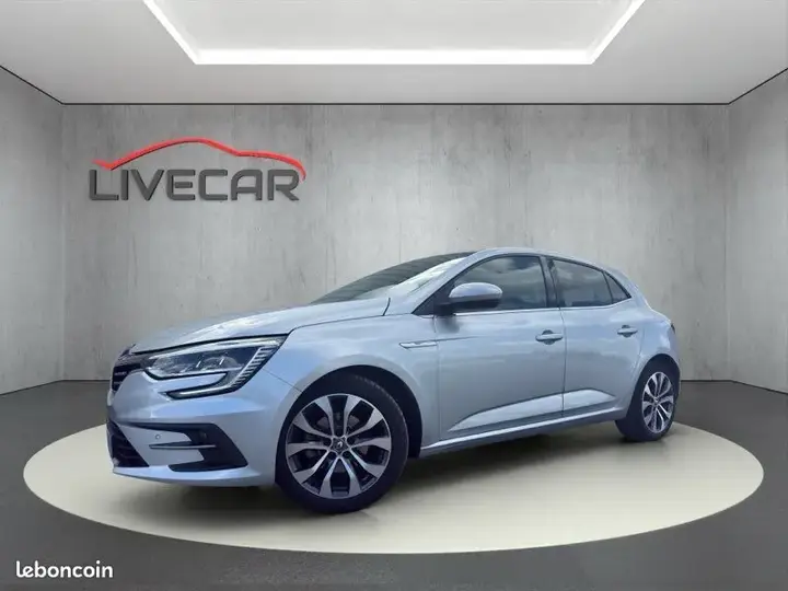Renault Megane 2023 photo 2