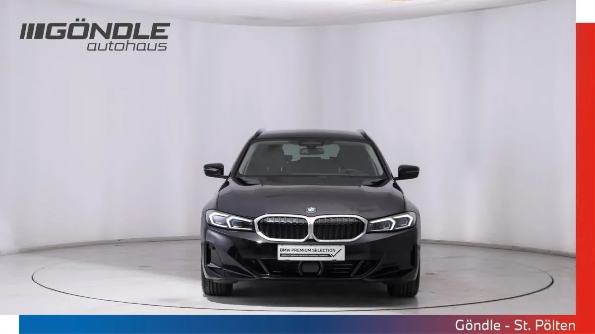 BMW 3 Series 2024 photo 2